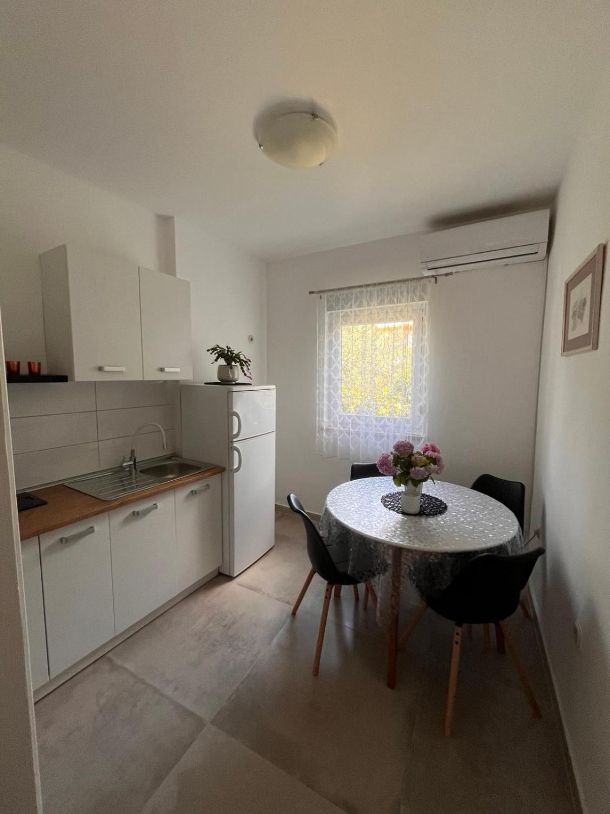 Apartments Mirijana Pula Eksteriør billede